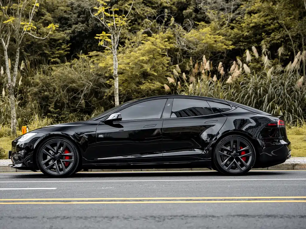 Tesla Model S 2023 Plaid