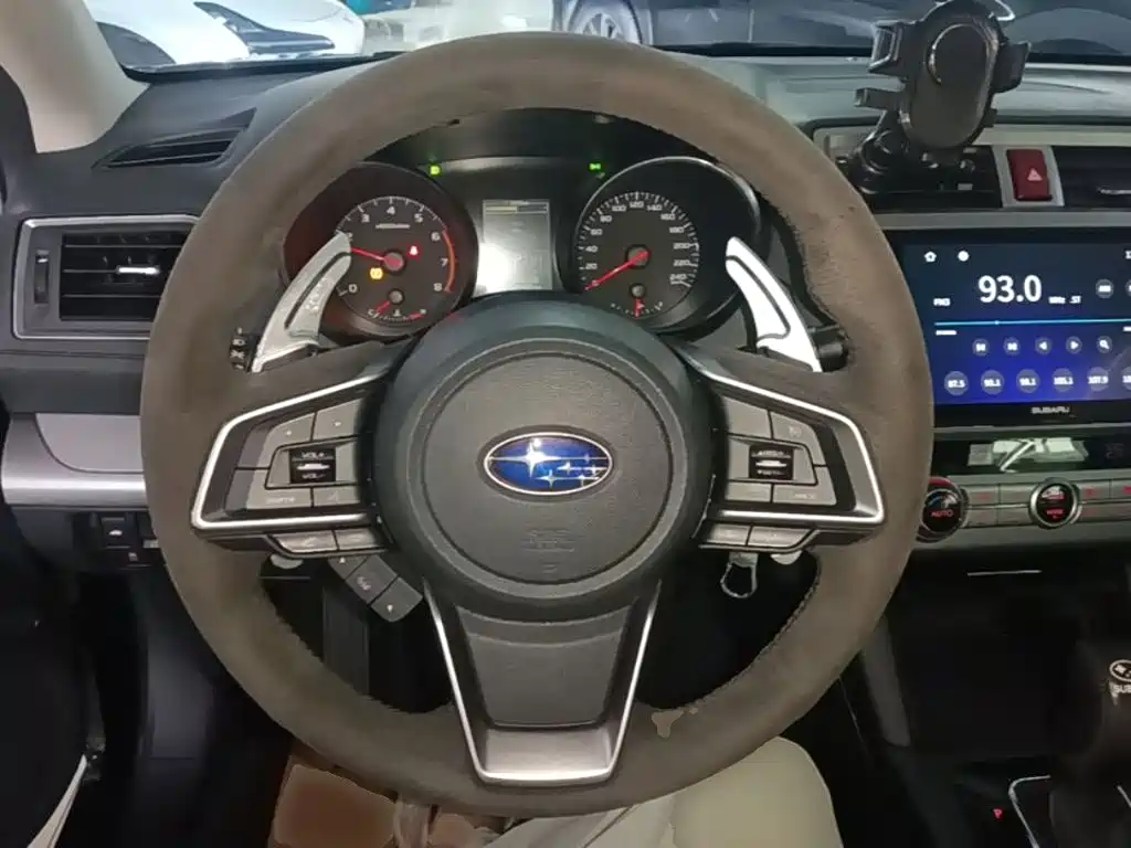 Subaru Legacy — миниатюра 11