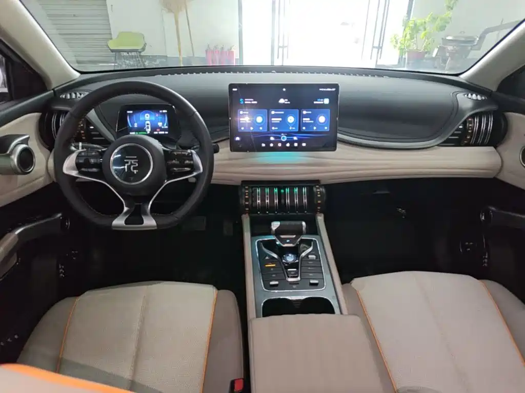 BYD Yuan Plus — миниатюра 10