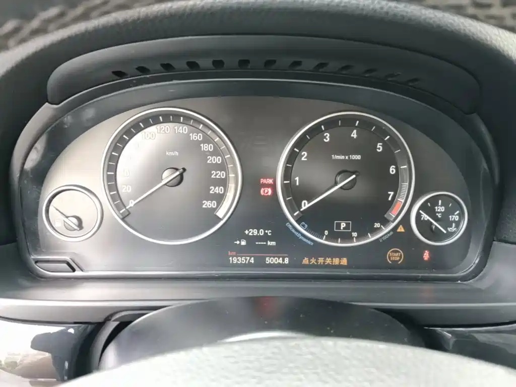 BMW 5 Series — миниатюра 12