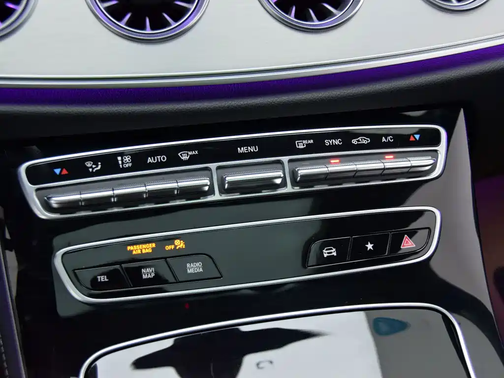 Mercedes-Benz E-Class (Import) — миниатюра 14