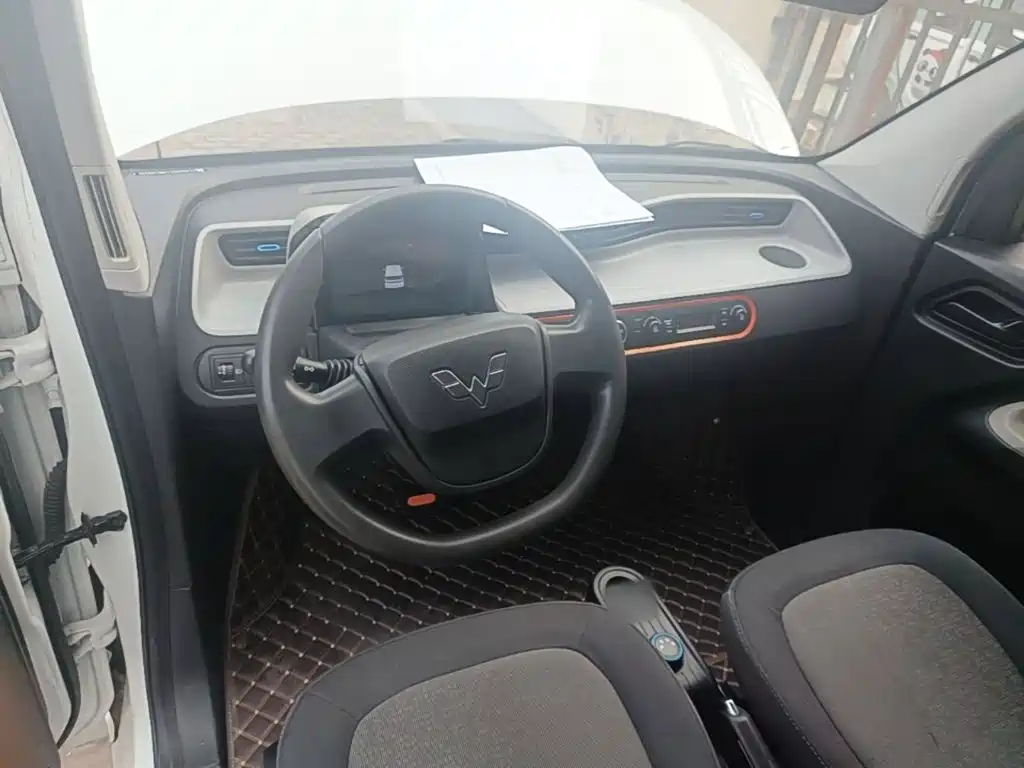 Wuling MINIEV — миниатюра 10