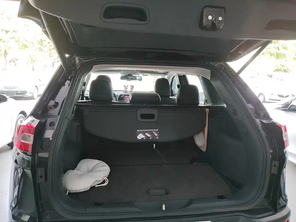 Jeep Cherokee — миниатюра 19