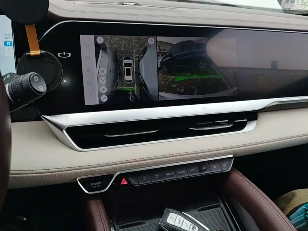 Geely Xingyue L — миниатюра 13