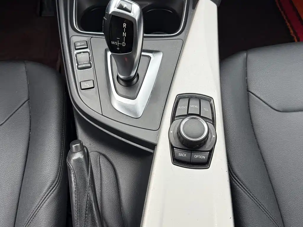 BMW 3 Series — миниатюра 7
