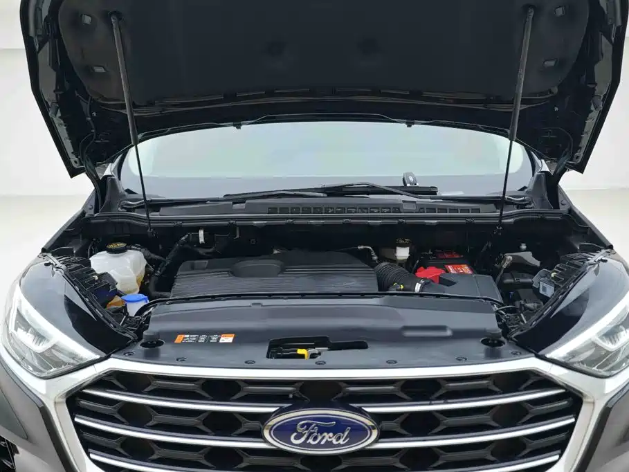 Ford Edge — миниатюра 6