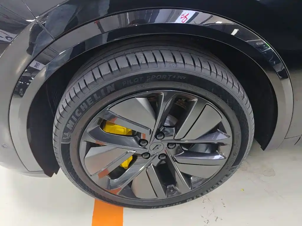 Li Auto Li L8 — миниатюра 23