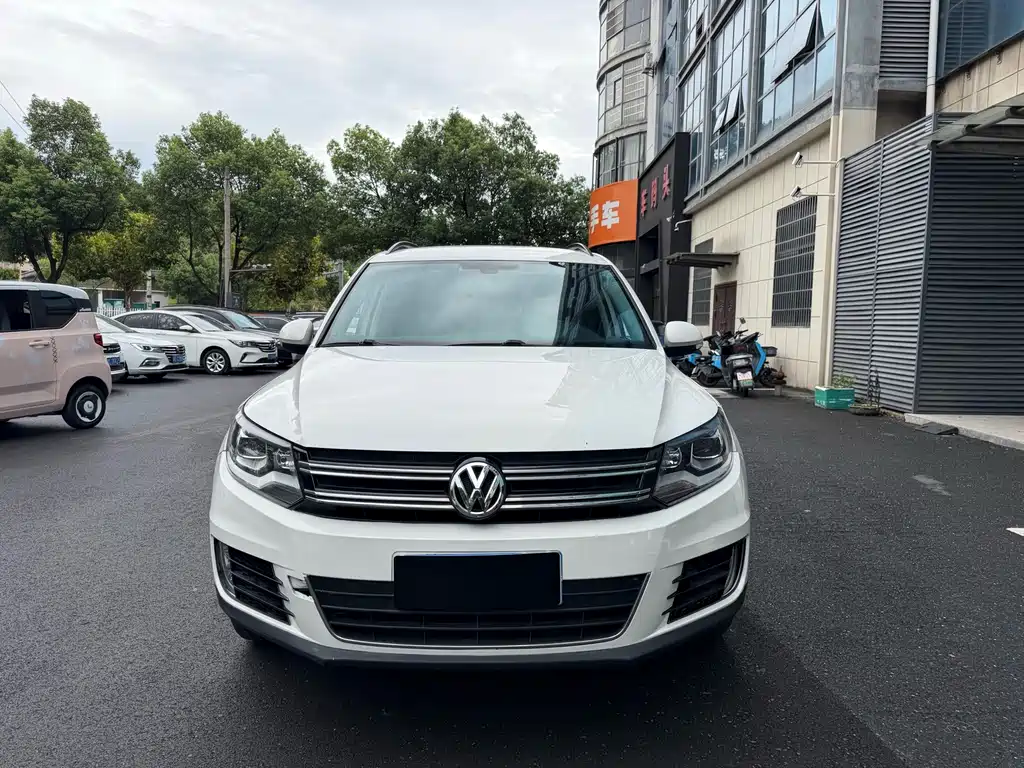 Volkswagen Tiguan — миниатюра 2
