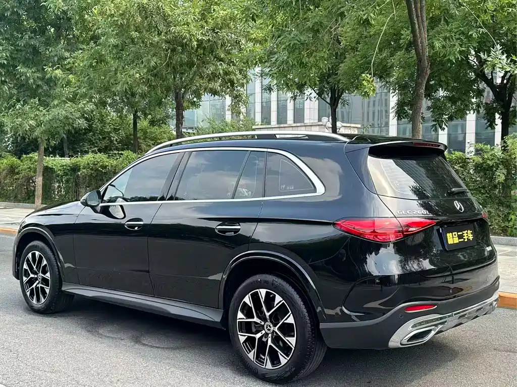 Mercedes-Benz GLC 2024 GLC 260 L 4MATIC 5 мест