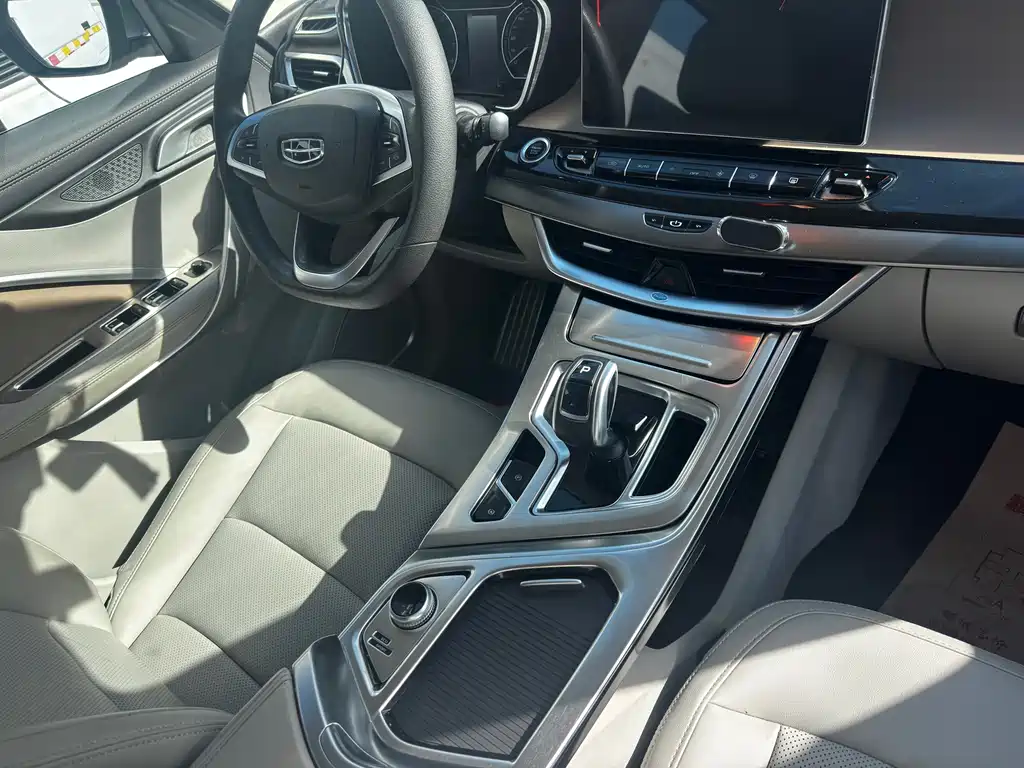 Geely Jia Ji — миниатюра 6