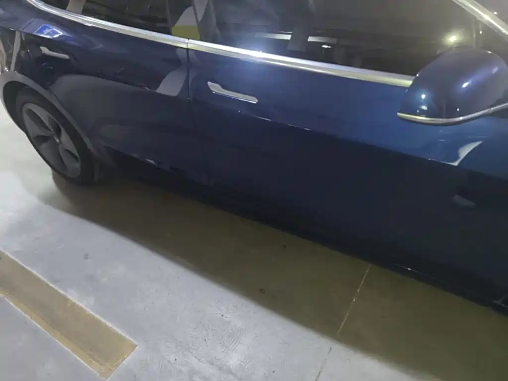 Tesla Model 3 — миниатюра 21