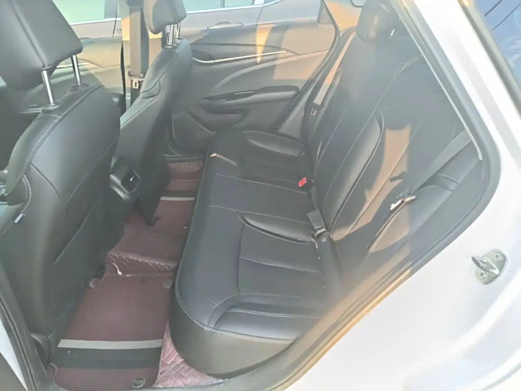 Buick Excelle — миниатюра 17