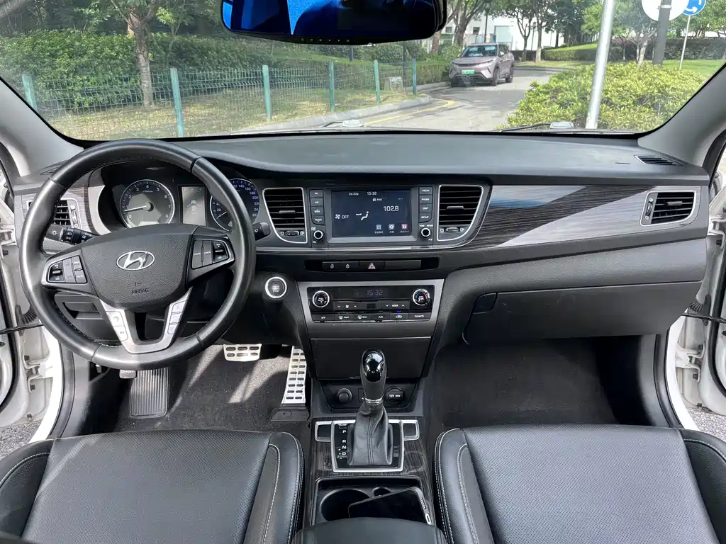 Hyundai Mistra — миниатюра 10