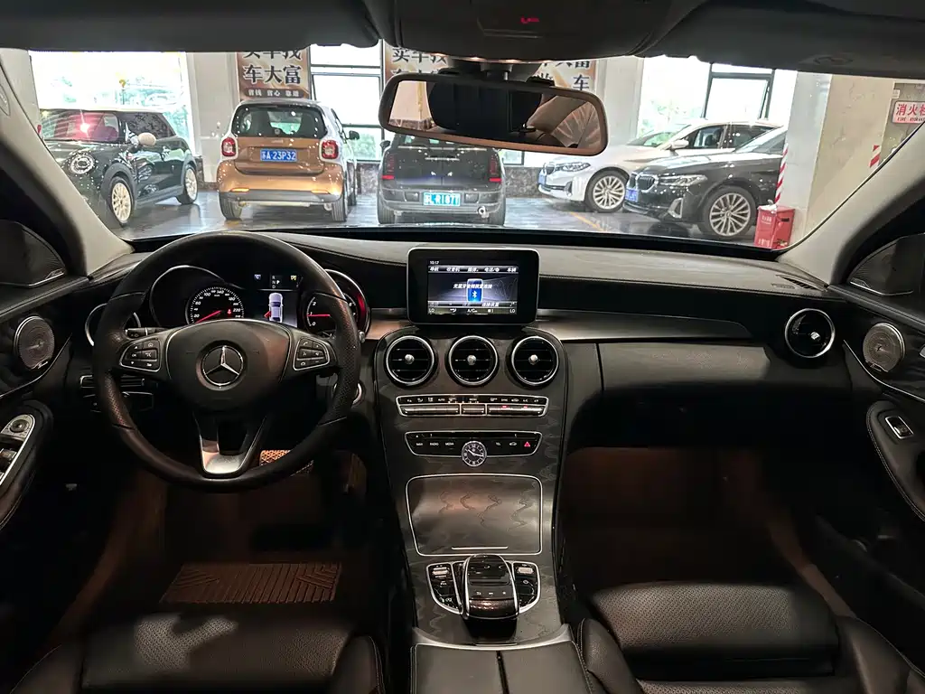 Mercedes-Benz C-Class — миниатюра 7