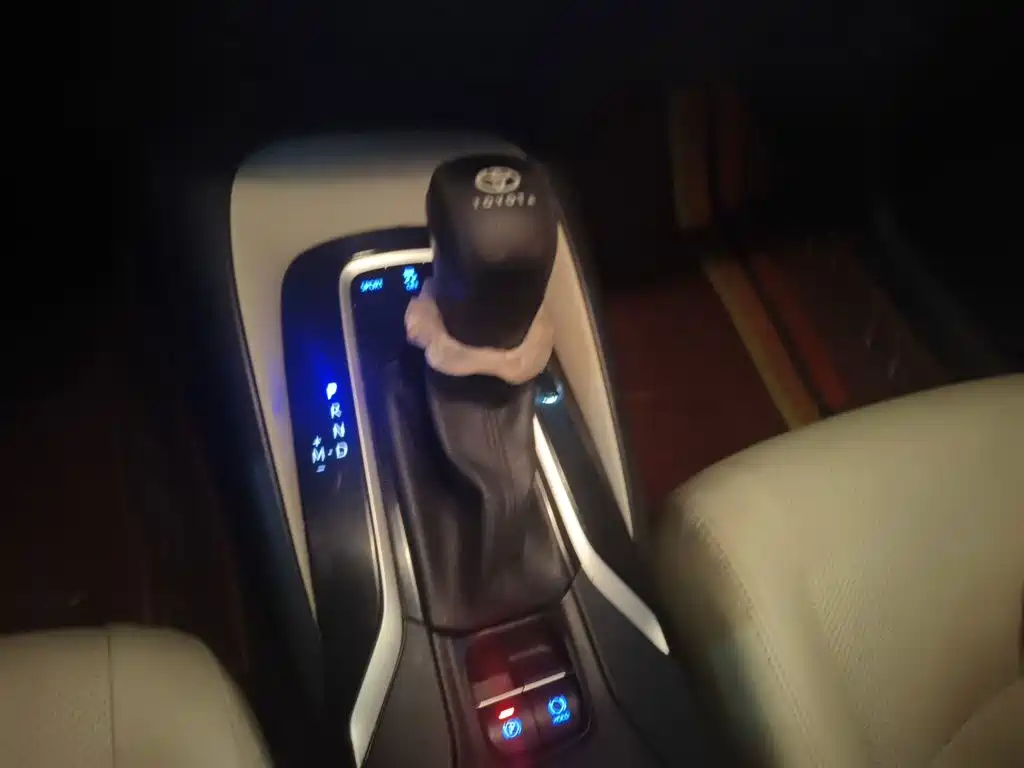 Toyota Corolla — миниатюра 10