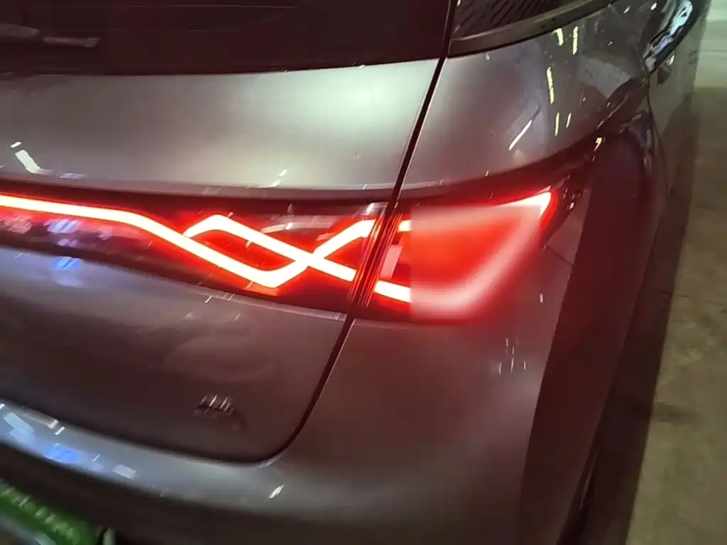 BYD Dolphin — миниатюра 8