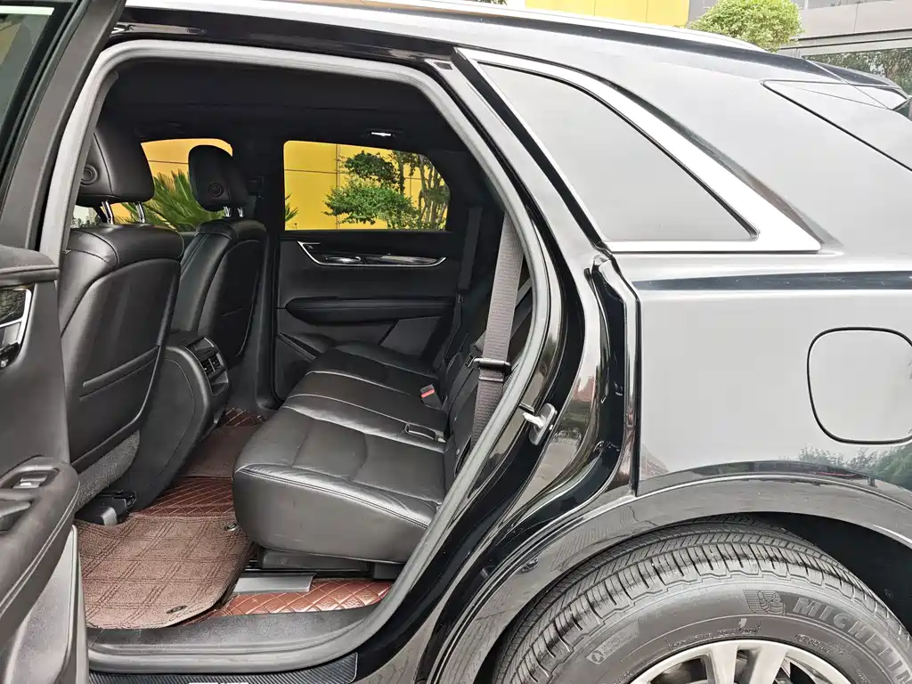 Cadillac XT5 — миниатюра 8
