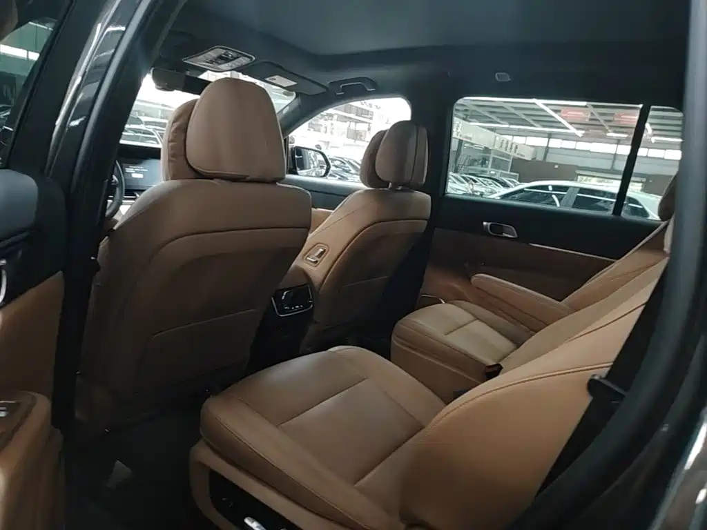 Li Auto Li ONE — миниатюра 17