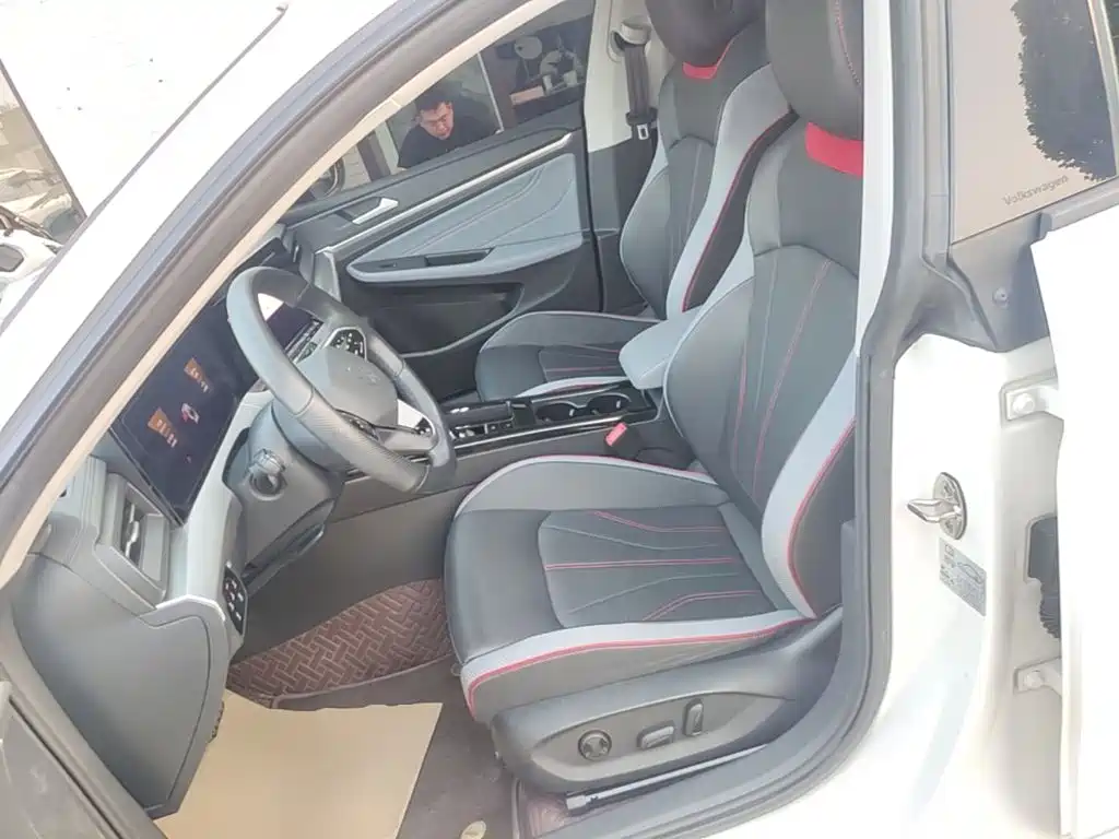 Volkswagen Lamando — миниатюра 15