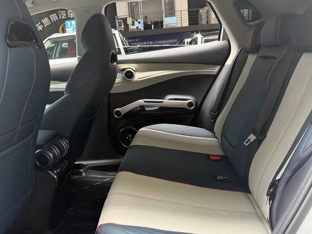 BYD Yuan Plus — миниатюра 9