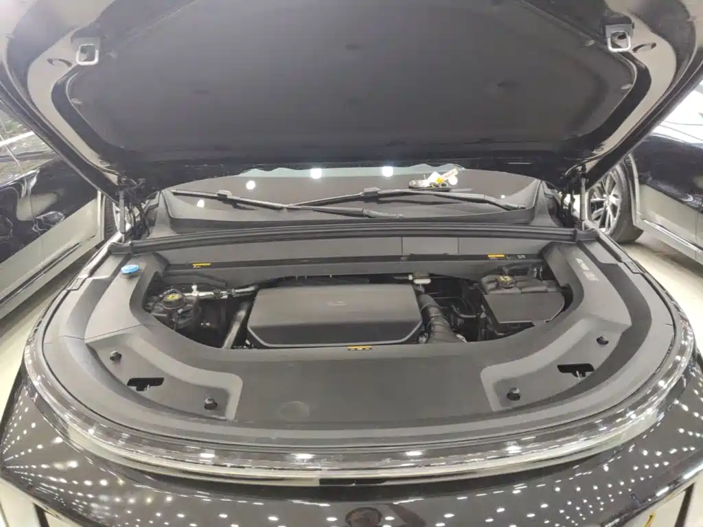 Li Auto Li L8 — миниатюра 20