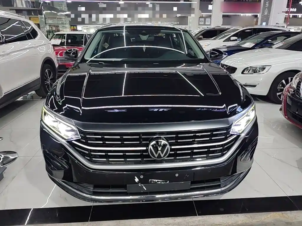 Volkswagen Passat 2022 330TSI Luxury