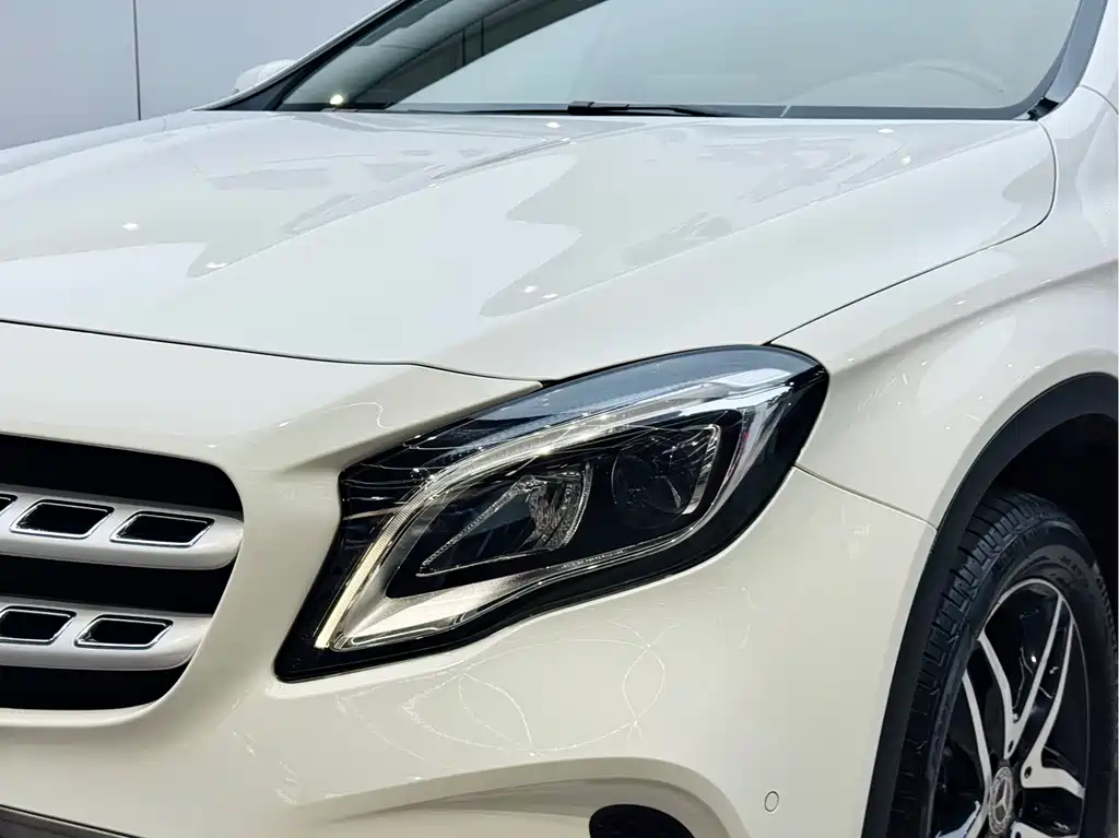 Mercedes-Benz GLA — миниатюра 26