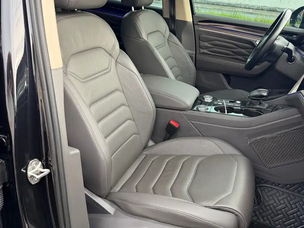 Volkswagen Touareg — миниатюра 8
