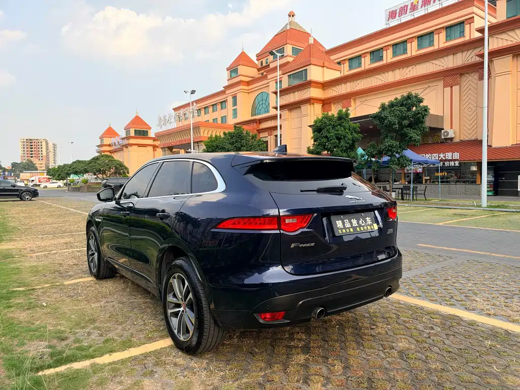 Jaguar F-PACE — миниатюра 4