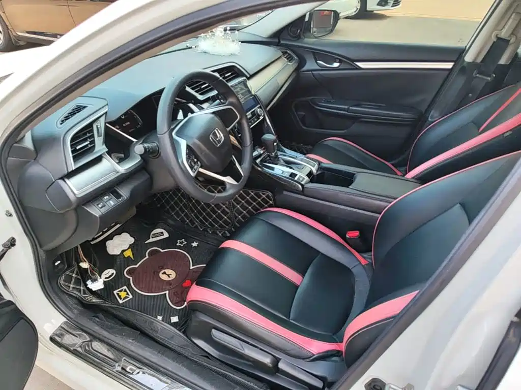 Honda Civic — миниатюра 16