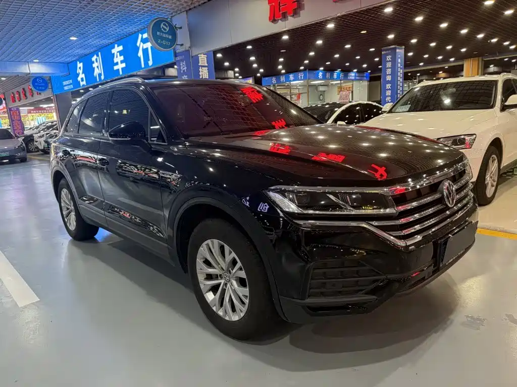 Volkswagen Touareg — миниатюра 3