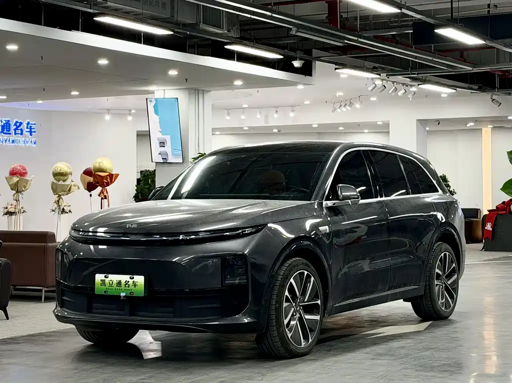 Li Auto Li L6 2025