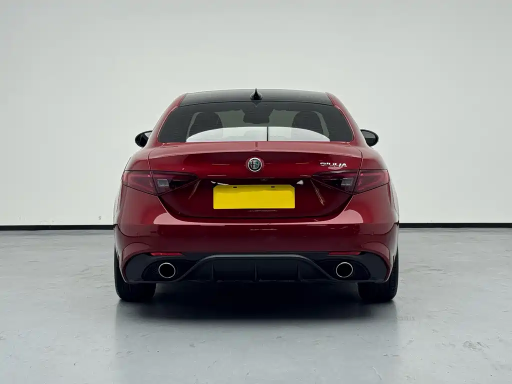 Alfa Romeo Giulia — миниатюра 6