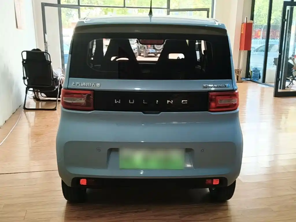 Wuling MINIEV — миниатюра 6