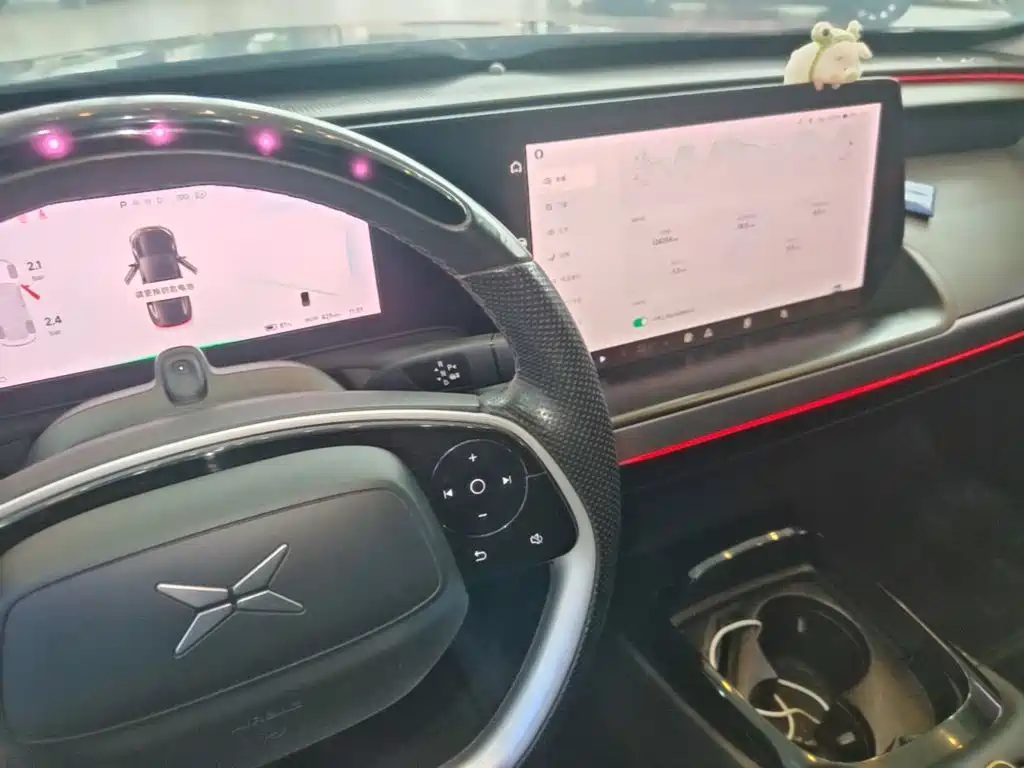 XPeng P7 — миниатюра 14