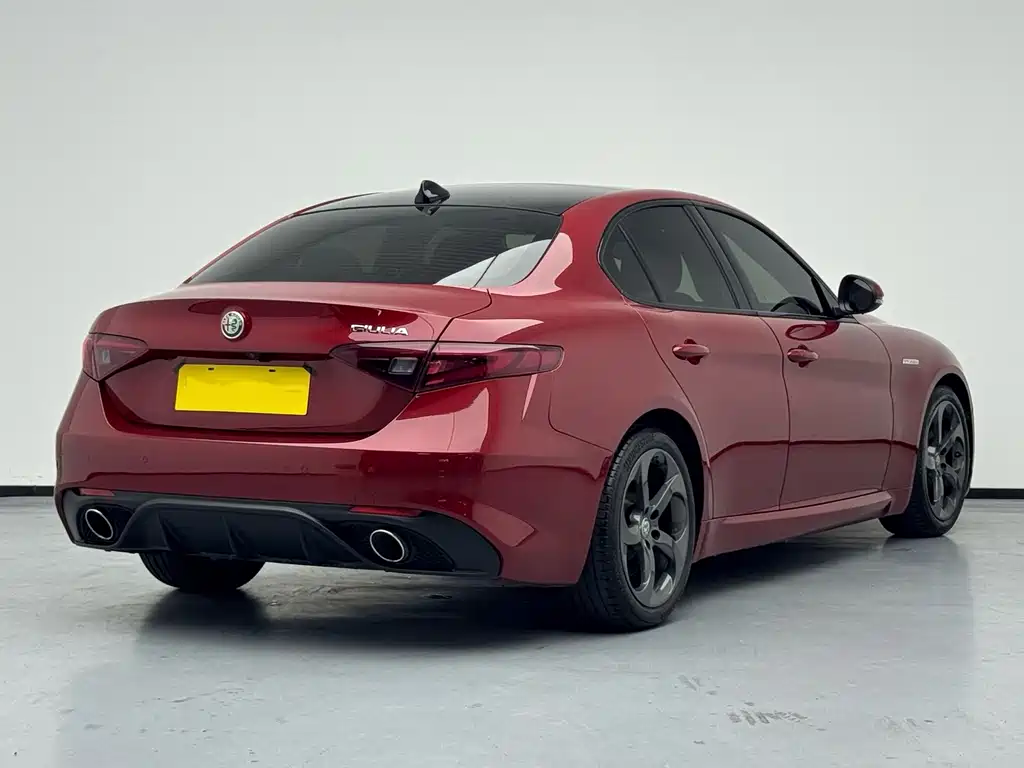 Alfa Romeo Giulia — миниатюра 4
