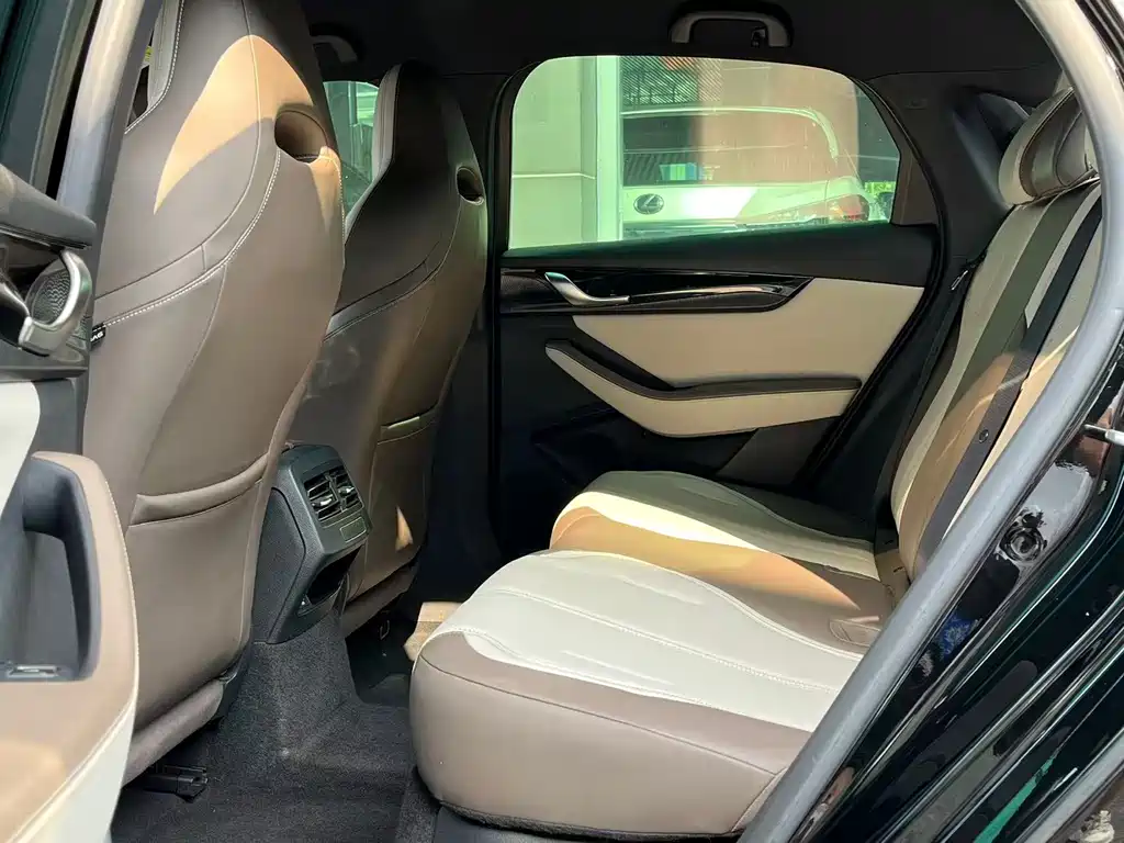 BYD Qin PLUS — миниатюра 7