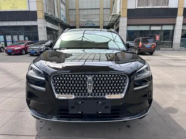 LINCOLN ADVENTURER