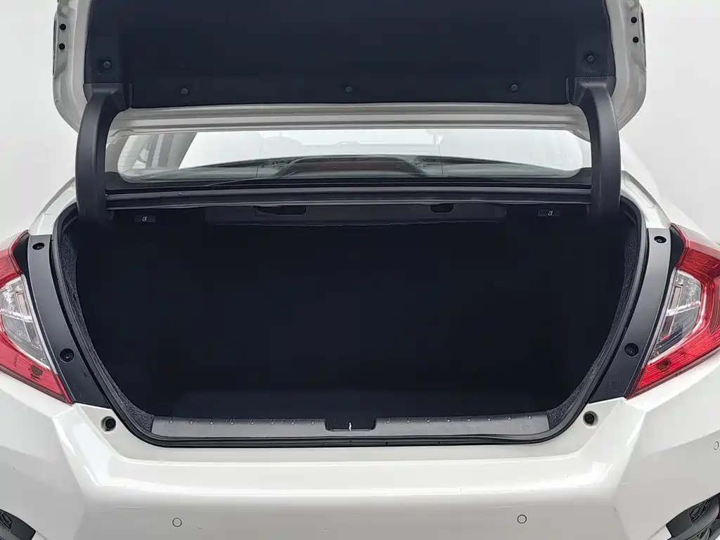 Honda Civic — миниатюра 16