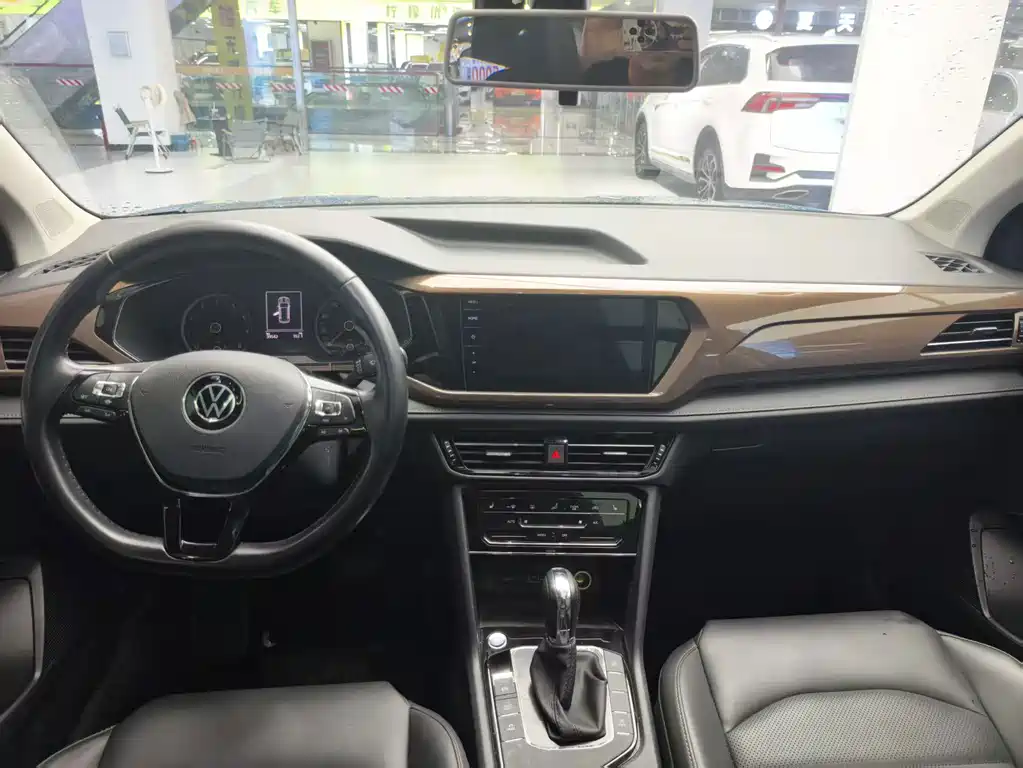 Volkswagen Tharu — миниатюра 7