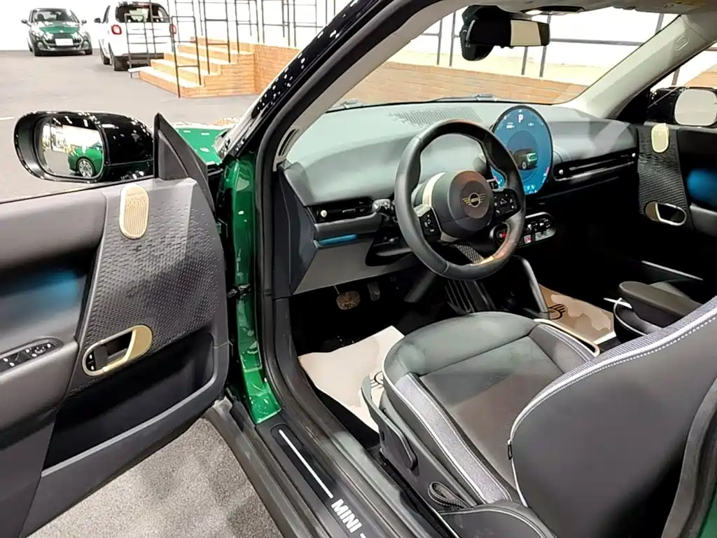 MINI MINI COOPER EV — миниатюра 16