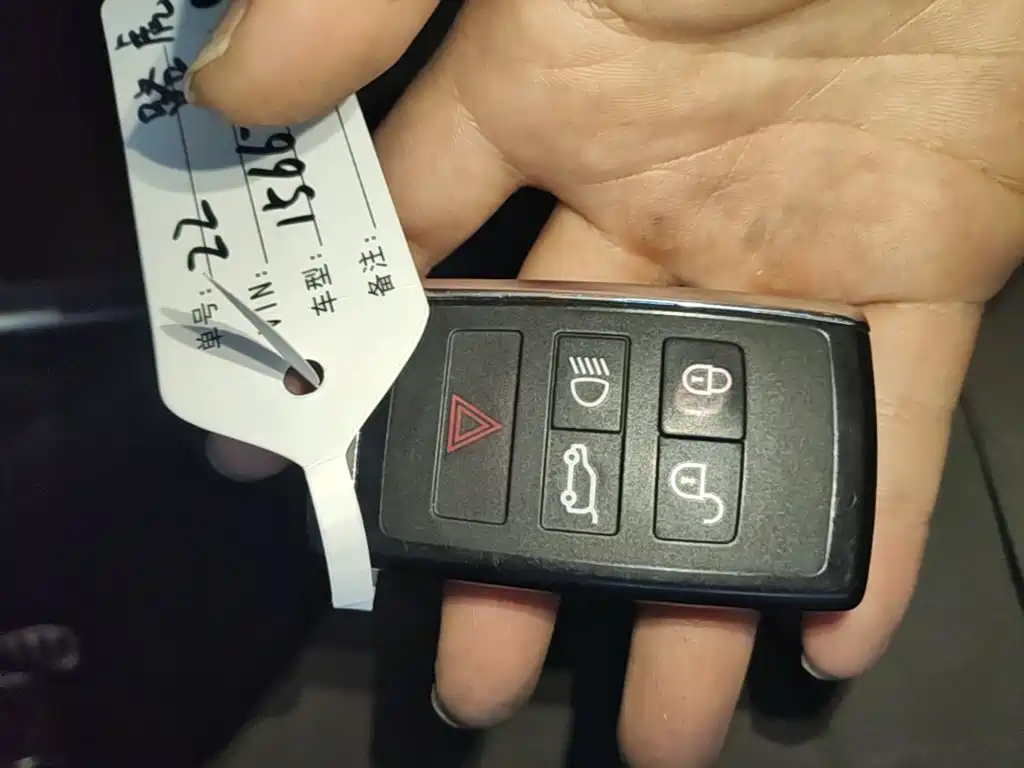Land Rover Discovery Sport — миниатюра 9