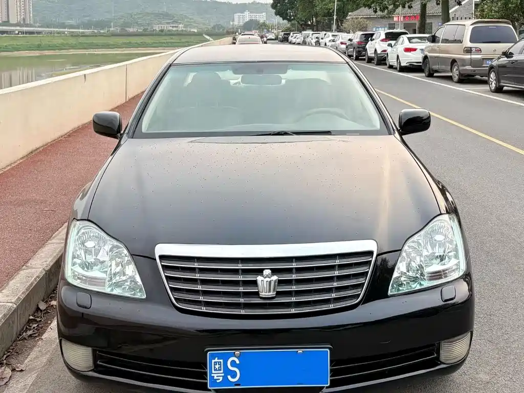 Toyota Crown 2007 3.0L Royal Saloon Fashion