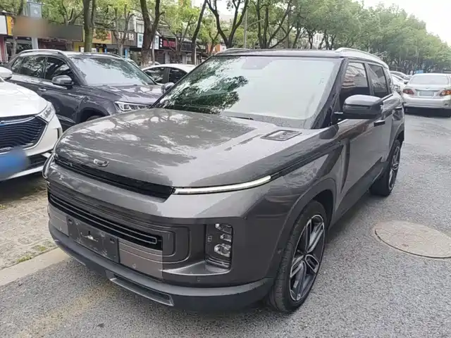 2020 Geely Icon