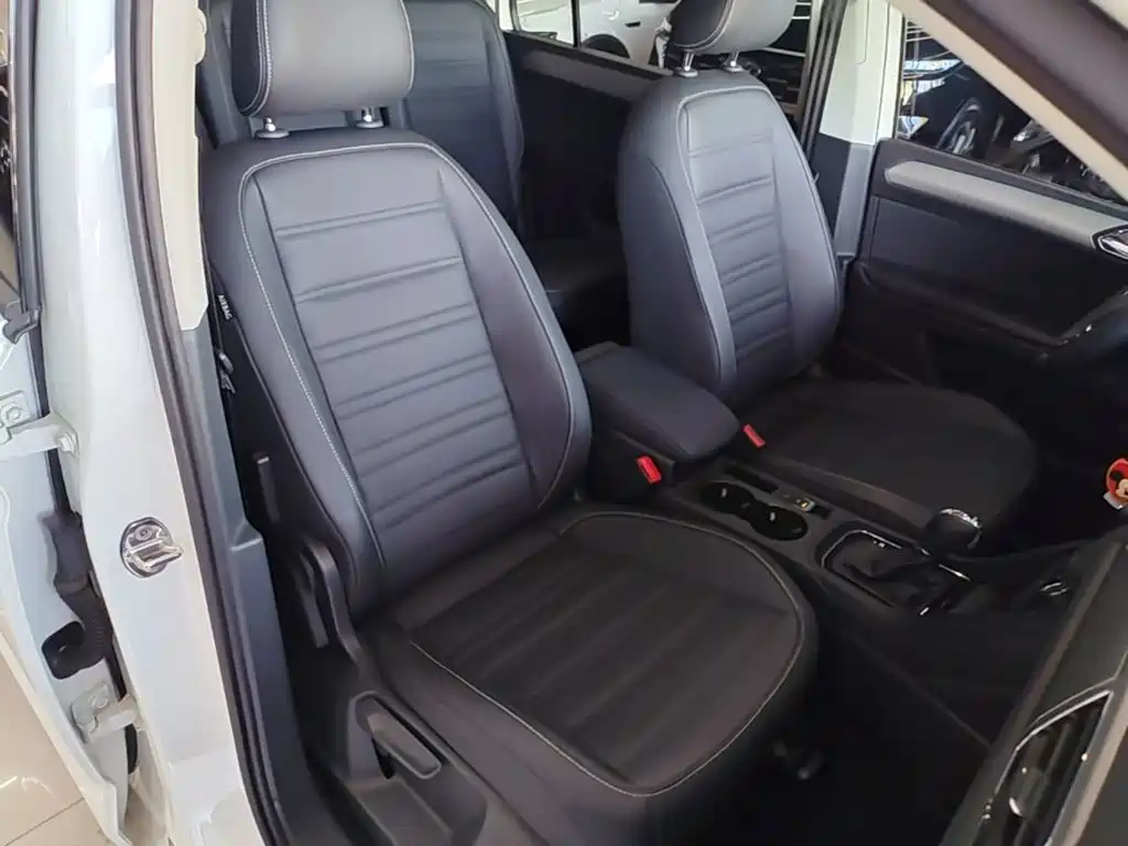 Volkswagen Touran — миниатюра 25