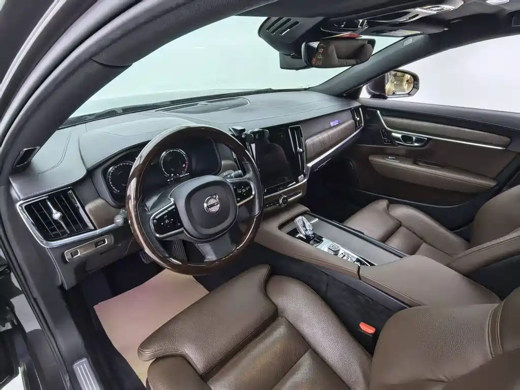 Volvo S90 — миниатюра 18