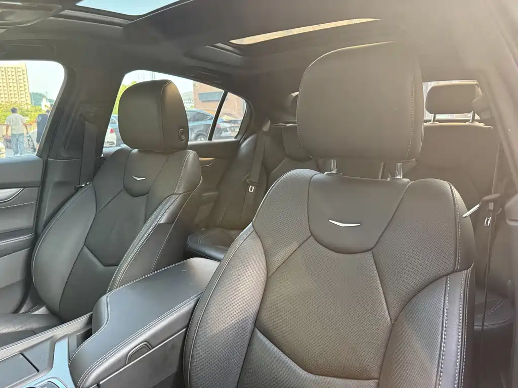 Cadillac CT5 — миниатюра 18