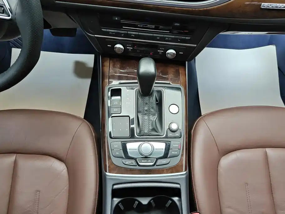 Audi A6L — миниатюра 16