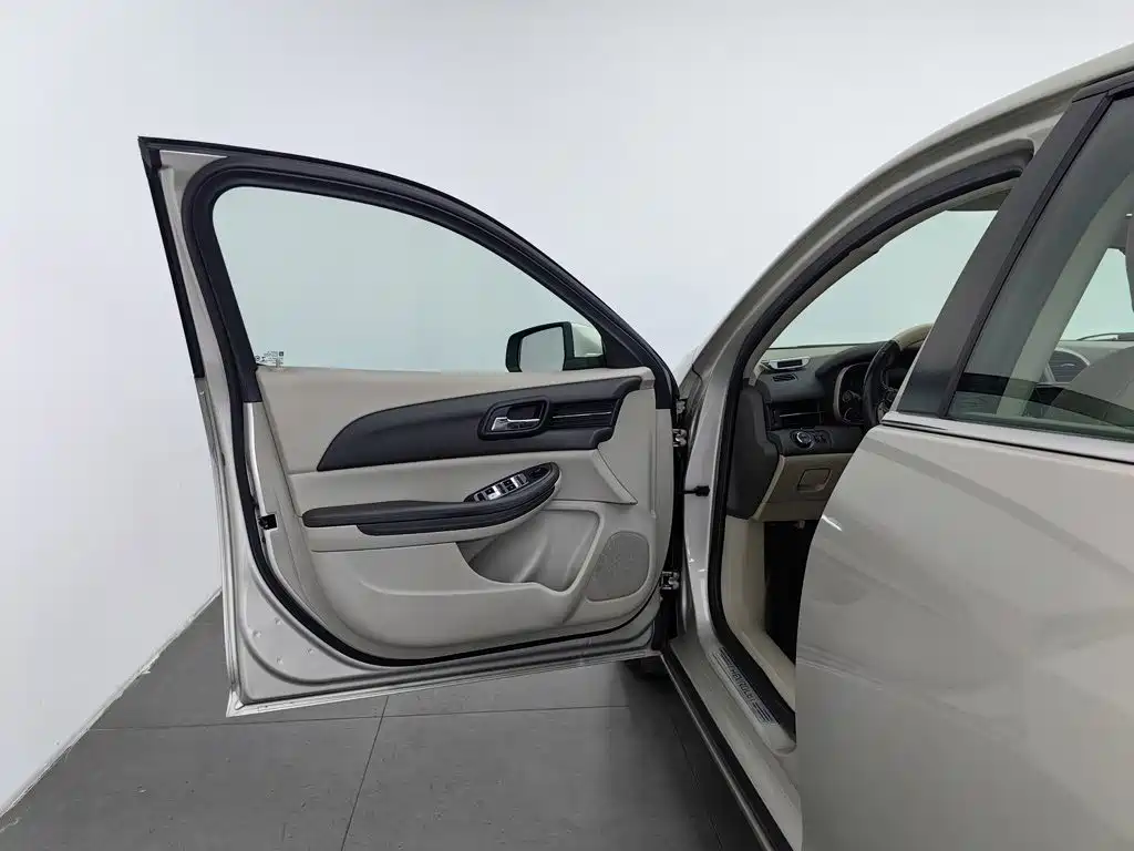 Chevrolet Malibu — миниатюра 8