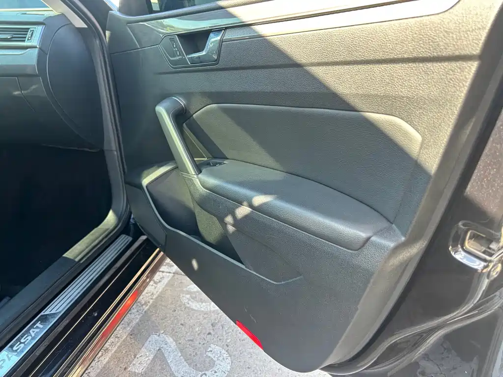 Volkswagen Passat — миниатюра 24